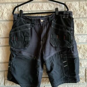 Men's Black Cargo Shorts with Multi-Pocket Design Size 36